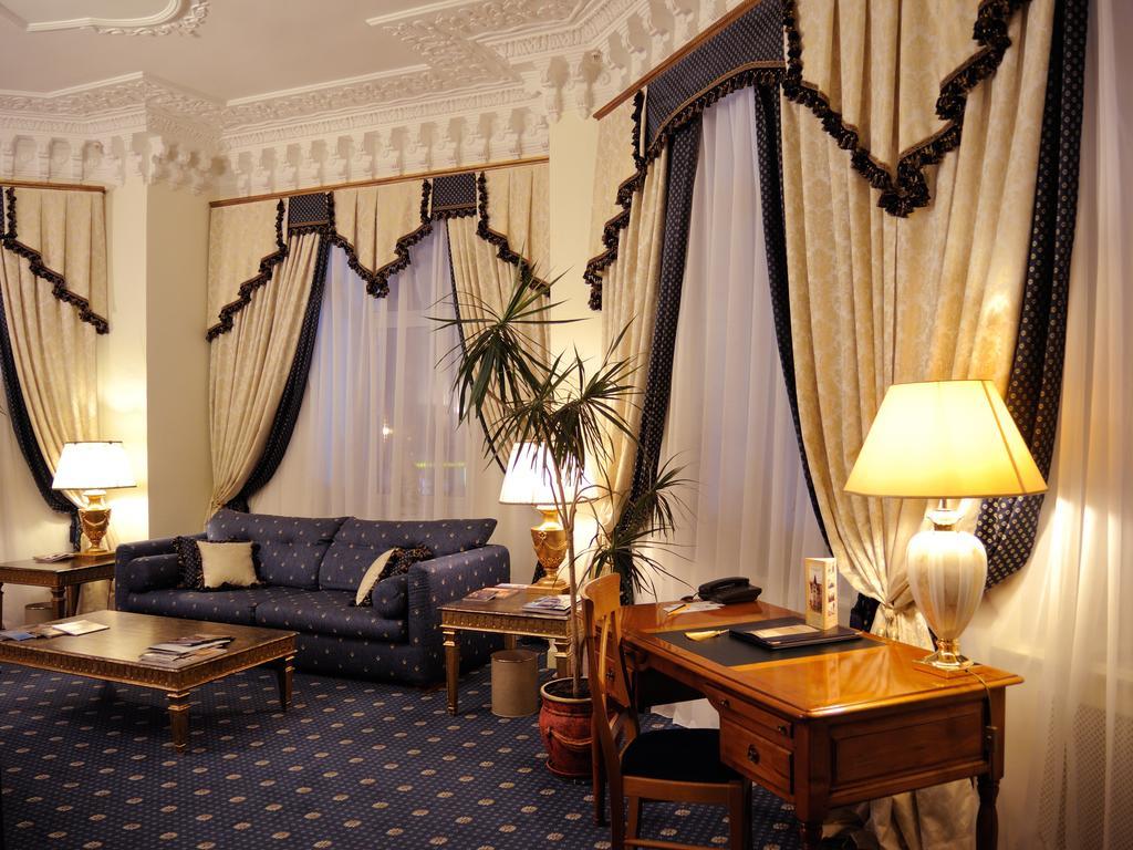 Grand Hotel Ukraine Dněpropetrovsk Exteriér fotografie