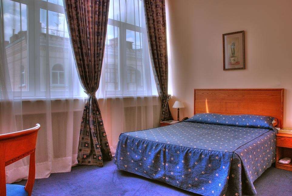 Grand Hotel Ukraine Dněpropetrovsk Pokoj fotografie